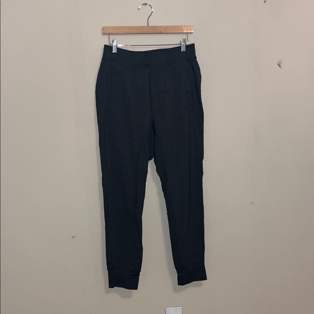 Lululemon Mens dark gray joggers (small)